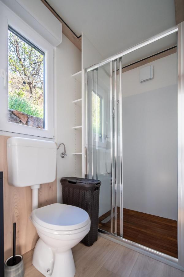 Luxury Mobile Zuzu